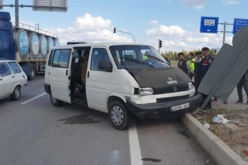 Gediz’de trafik kazası: 2 yaralı