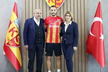 Gökhan Sazdağı 2 yıl daha Kayserispor'da