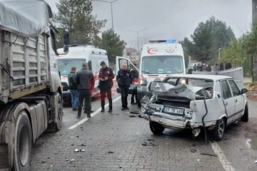 Gölbaşı ilçesinde zincirleme kaza: 3 yaralı