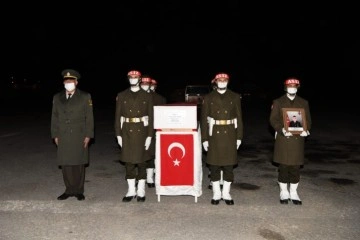 Hakkari’de Şehit Piyade Uzman Çavuş Çalışkan için tören düzenledi