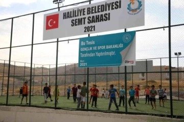 Haliliye'de semt sahaları gençlerin yeni spor adresi