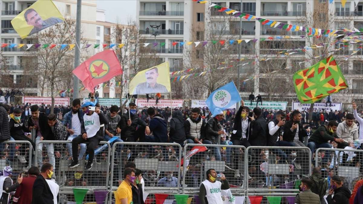 HDP'nin Diyarbakır'daki nevruz etkinliğinde terör örgütü propagandası yapıldı