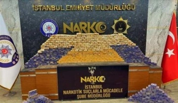 İçişleri Bakanı Soylu, İstanbul'da 285 kilogram eroin ele geçirildiğini duyurdu