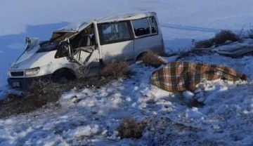 İşçi servisi devrildi: 1 kişi öldü, 5 kişi yaralandı