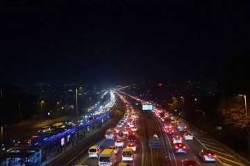 İstanbul’da cuma trafiği çileye döndü, veriler yüzde 78’e ulaştı