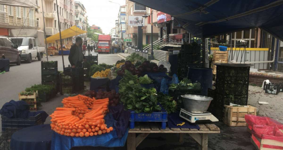 İstanbul'da pazarlar kurulmaya başlandı