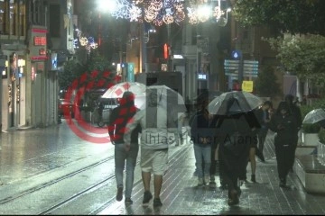 İstanbul’da sağanak yağmur etkili oluyor