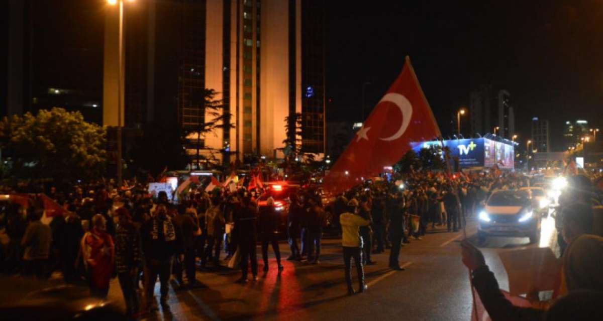 İstanbul'daki İsrail Başkonsolosluğu önündeki protesto devam ediyor