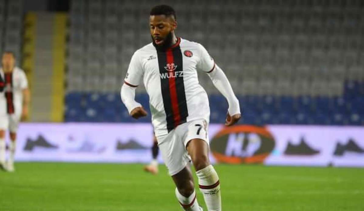 Jeremain Lens kulüp arıyor!