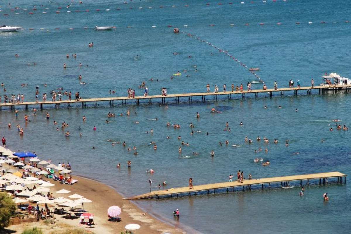 Karadan, denizden ve havadan Bodrum'a turist yağdı