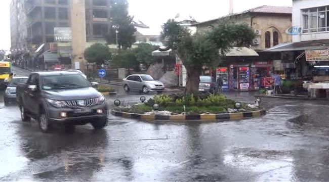 Kilis'te yağmur çiftçilerin yüzünü güldürdü