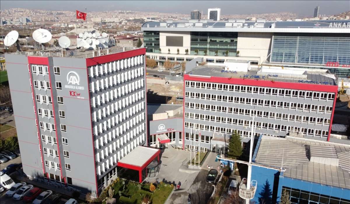 Kocaeli ve Sakarya Büyükşehir Belediye başkanları AA'nın kuruluşunun 101. yıl dönümünü kutladı