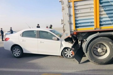 Konya’da kum fırtınası zincirleme kazaya sebep oldu: 7 yaralı