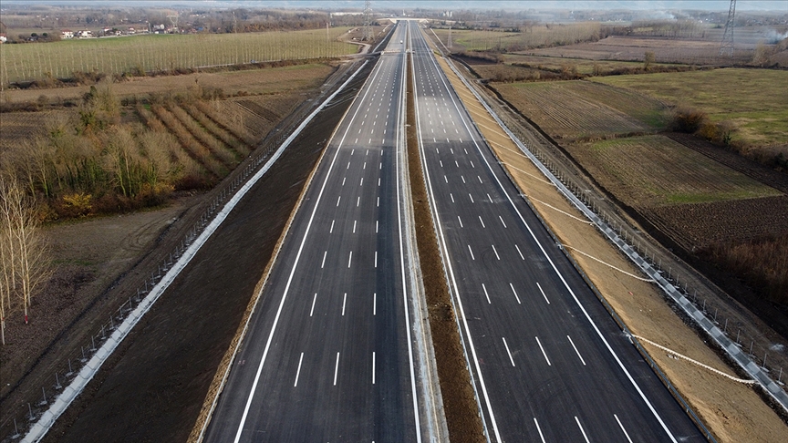 Kuzey Marmara Otoyolu Projesi'nde yeni kesimler trafiğe açılacak
