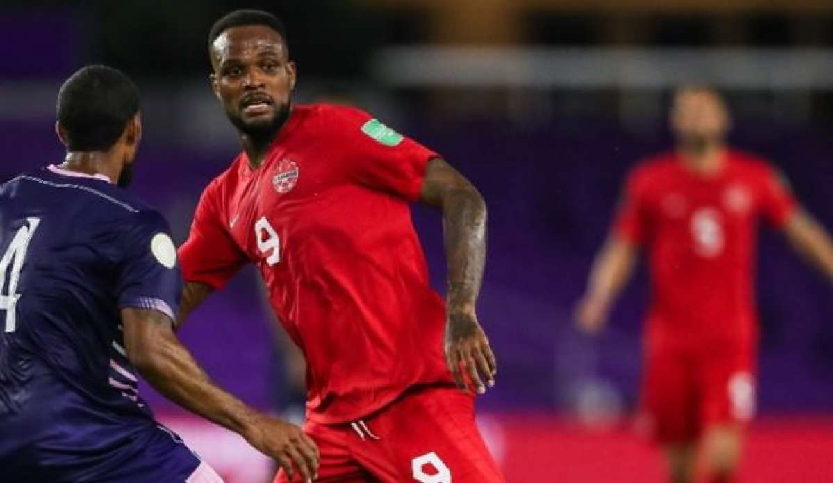 Larin hat-trick yaptı! Kanada farklı kazandı