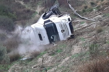 LPG yüklü tanker şarampole uçtu