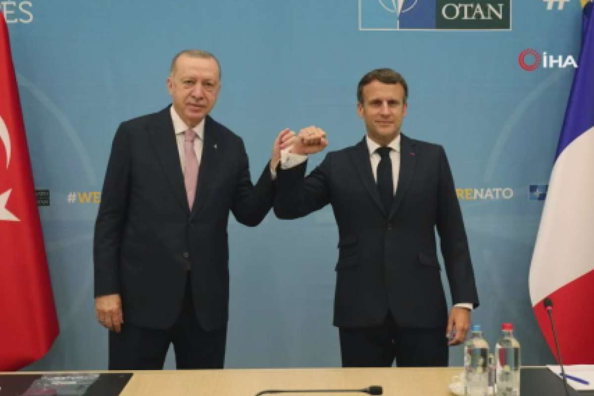 Macron'dan Cumhurbaşkanı Erdoğan ile yaptığı görüşmeye ilişkin açıklama!