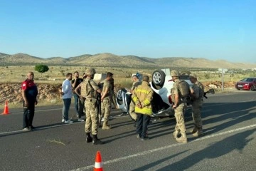 Mardin’de otomobil ters yattı: 4 yaralı