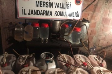 Mersin'de 336 litre sahte içki ele geçirildi