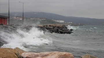 Meteorolojiden 4 bölge için kuvvetli rüzgar uyarısı