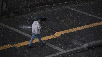 Meteoroloji'den Ankara ve Kırıkkale'de bazı ilçeler için sağanak uyarısı