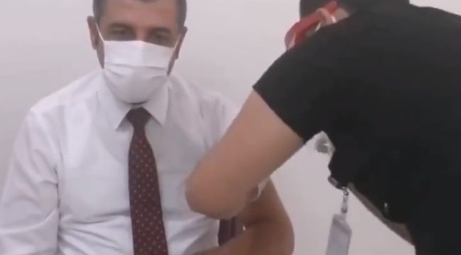 MHP'li doktor vekil Taşdoğan Korona aşısı oldu