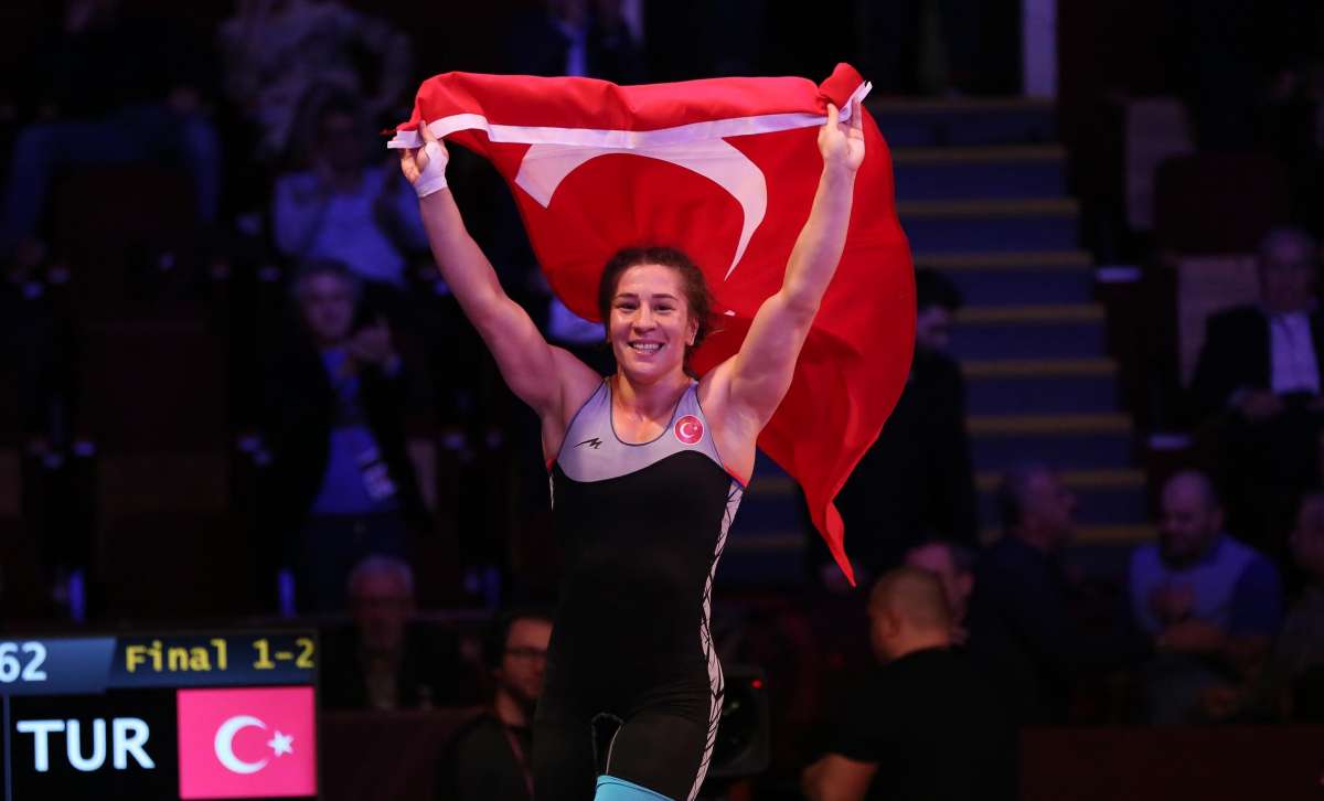 Milli güreşçi Yasemin Adar, Olimpiyat kotası kazandı!