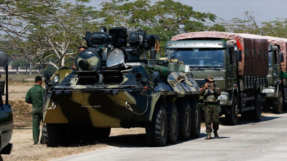 Myanmar'da eski hükümetten üst düzey bir isim daha gözaltına alındı