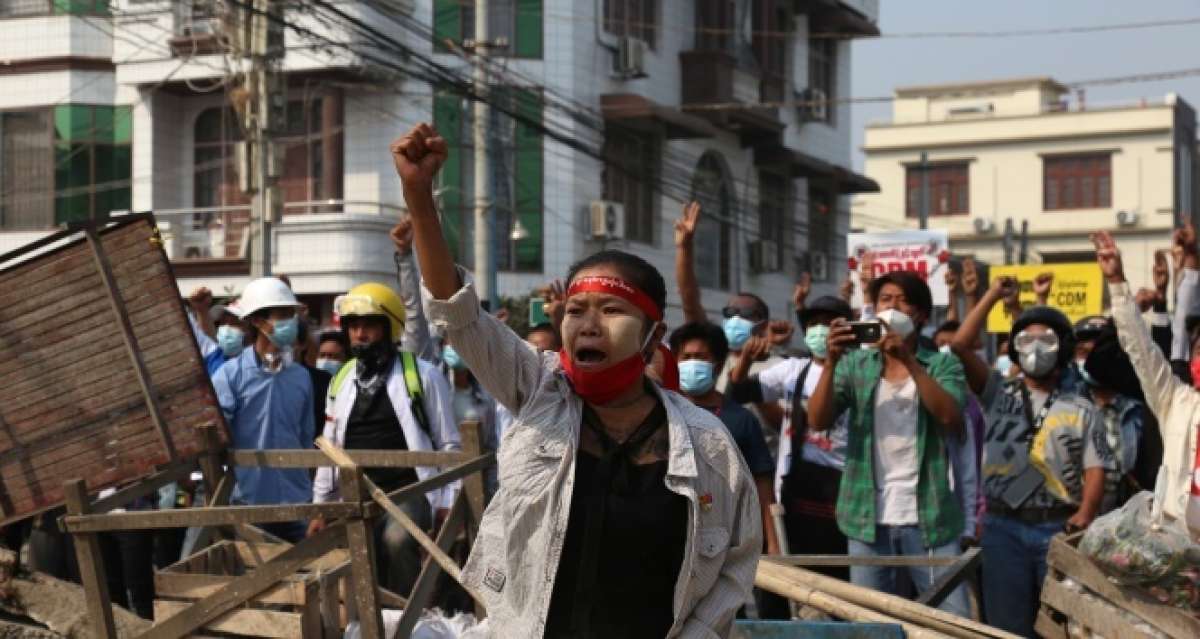 Myanmar'daki protestolarda 6 kişi öldü