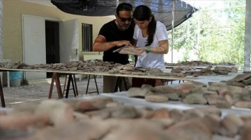 Öğrenciyken adım attıkları höyükte başkent 'Alalah'ı gün yüzüne çıkarıyorlar