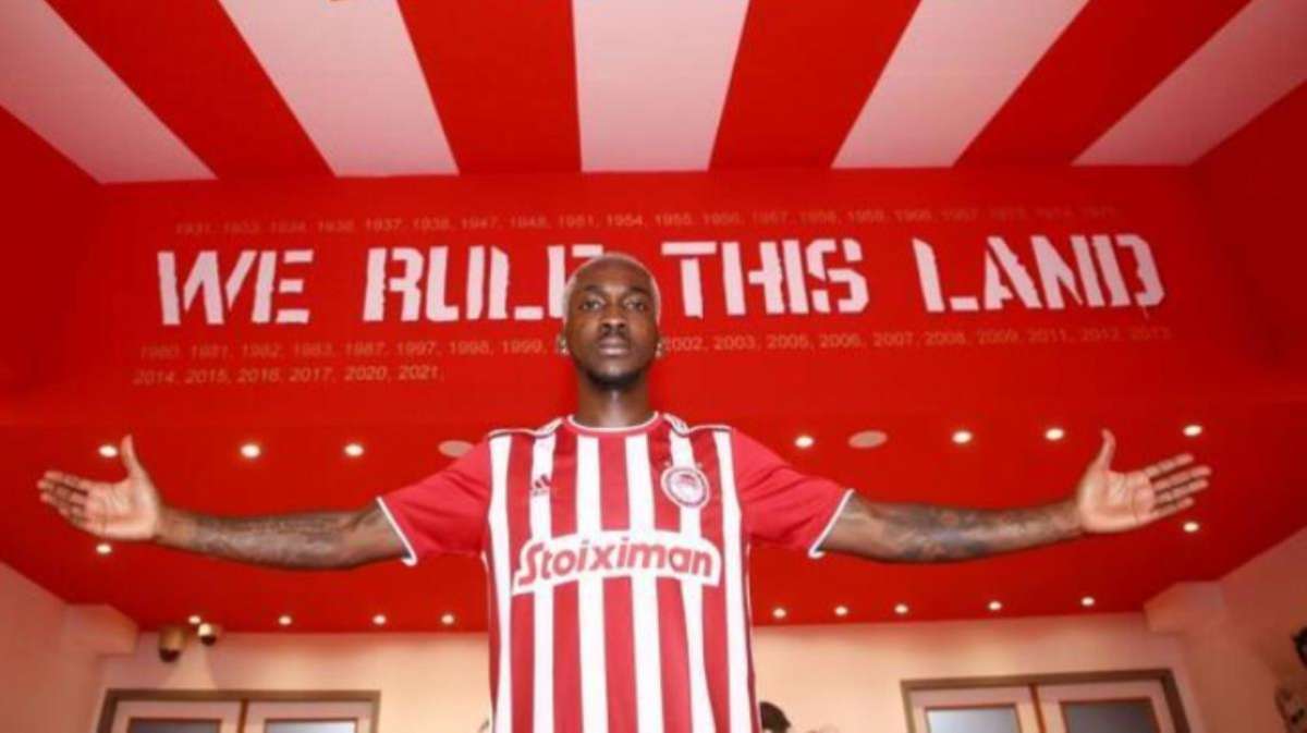 Olympiakos, Henry Onyekuru'yu renklerine bağladı