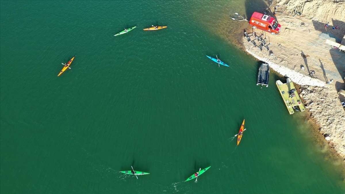 Ordu'daki Topçam Barajı yelken ve kanolarla renklendi