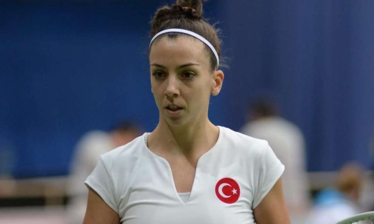 Pemra Özgen, Wimbledon elemelerine birinci turda veda etti