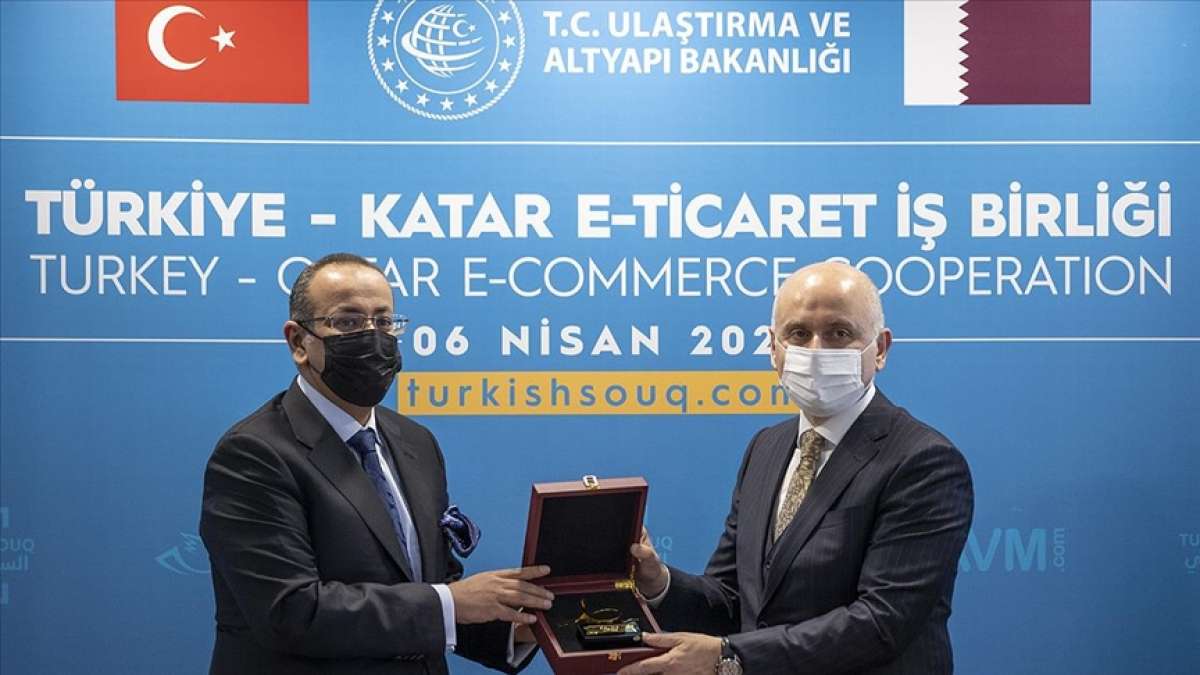 PTT ile Katar iş birliğiyle kurulan 'turkishsouq.com' üzerinden tüm dünya alışveriş yapabi