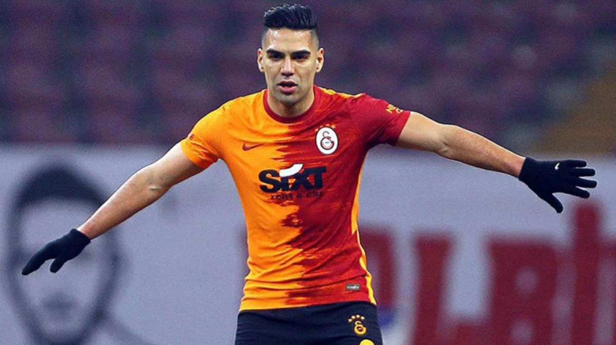 Radamel Falcao, Galatasaray'dan ayrılmak için '2 yıllık sözleşme' şartı koştu