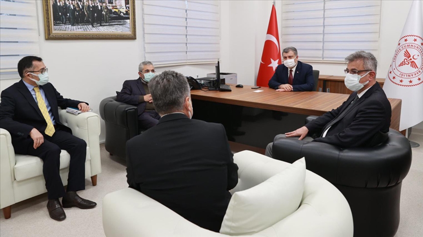 Sağlık Bakanı Fahrettin Koca İstanbul'da acil durum hastanelerini ziyaret etti