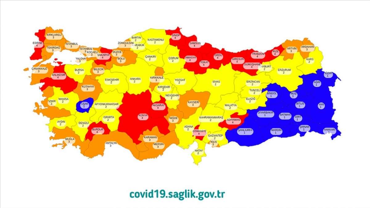 Sağlık Bakanı Koca Kovid-19 risk haritasını paylaştı