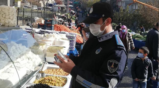 Şahinbey'de zabıtalar hem denetliyor hem de bilgilendiriyor