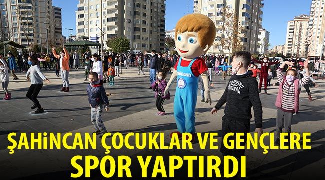 Şahincan çocuklar ve gençlere spor yaptırdı 