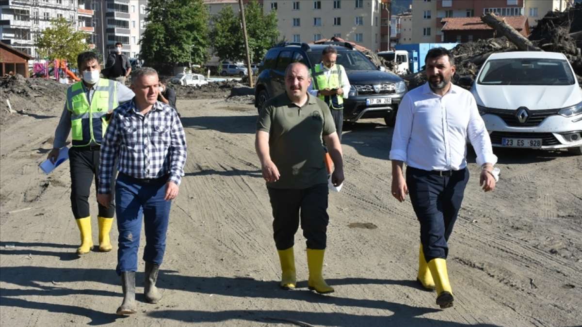 Sanayi ve Teknoloji Bakanı Varank, Bozkurt ve Abana'da incelemede bulundu