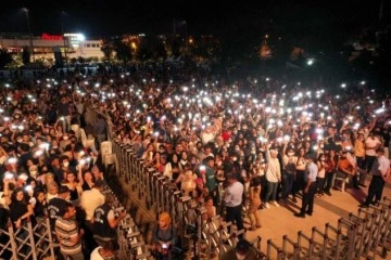 Şanlıurfa'da Gripin konserine yoğun ilgi