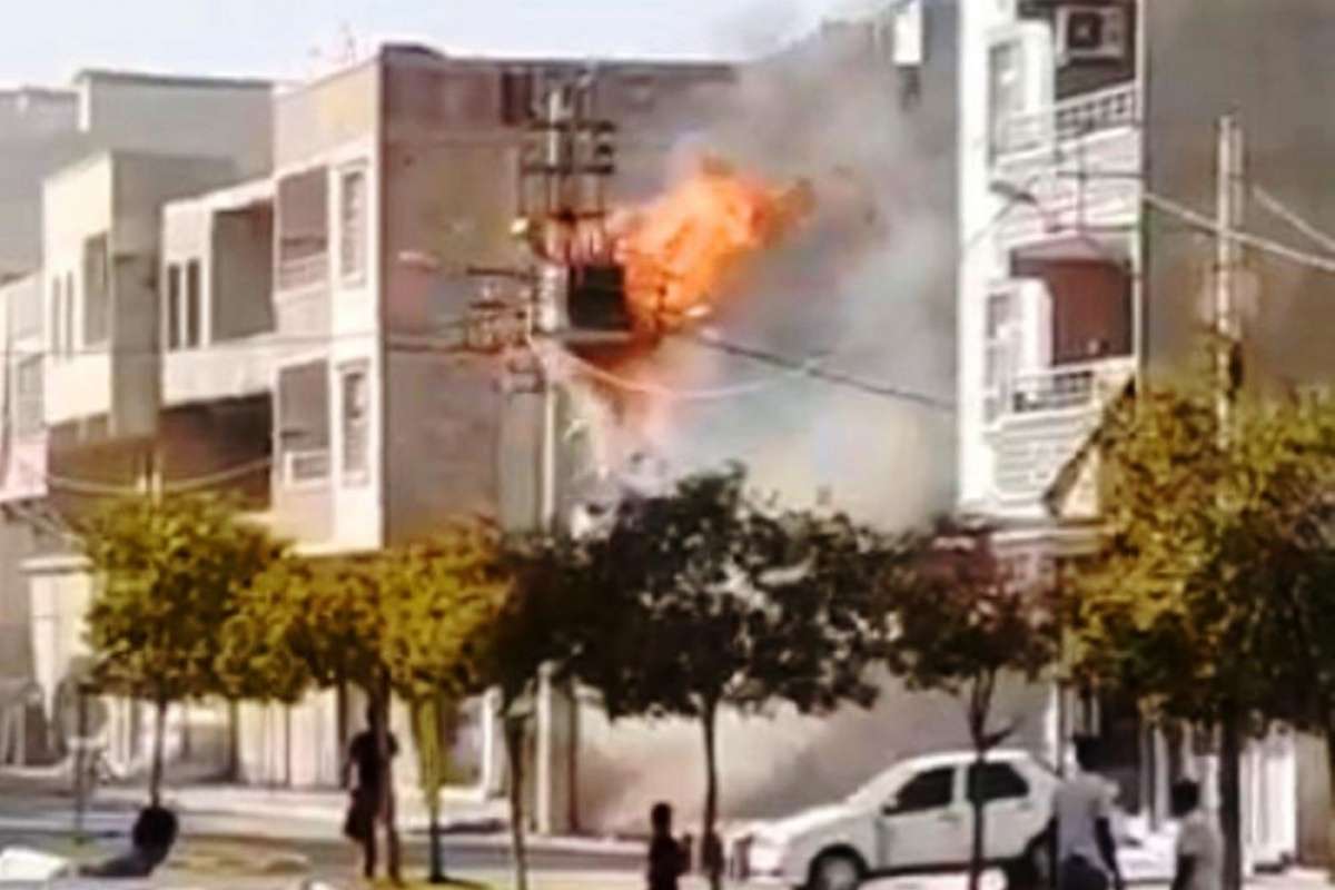 Şanlıurfa'da patlayan elektrik trafosu korku saçtı