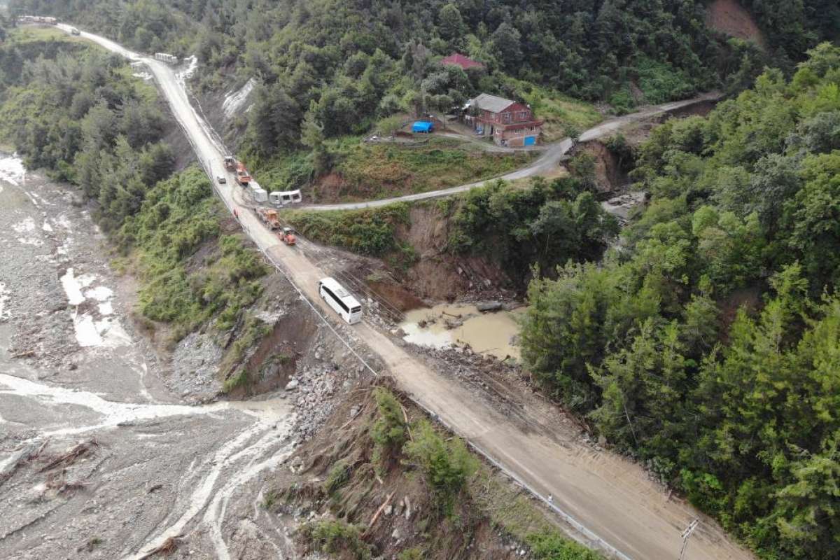 Sinop-Ayancık karayolu ulaşıma açıldı