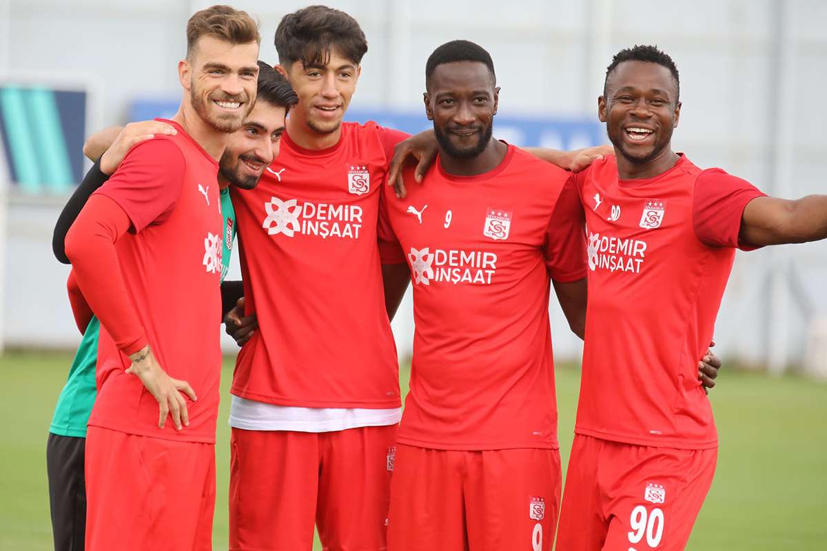 Sivasspor'da, Dinamo Batumi maçı hazırlıkları sürüyor