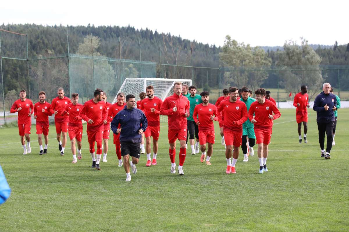 Sivasspor'da yeni sezon hazırlıkları sürüyor