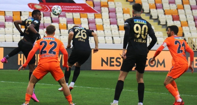 Süper Lig: Yeni Malatyaspor: 1 - M.Başakşehir: 1 (Maç sonucu)