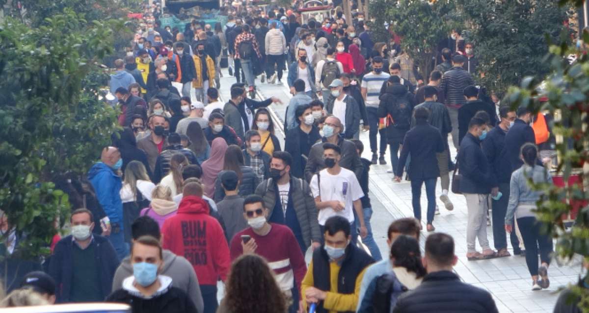 Taksim'deki manzara kısıtlama sonrasında değişmedi