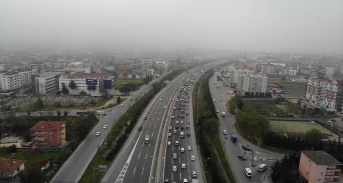 Tam kapanmanın başlamasına saatler kala İstanbul'da trafik yoğunluğu erken başladı