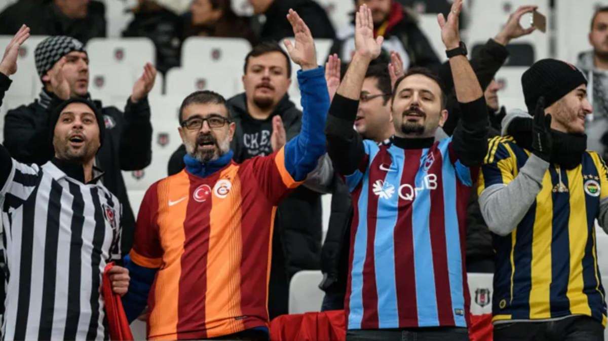 Taraftarlara müjde! Bu sezon maçlara yüzde 50 oranında seyirci alınacak