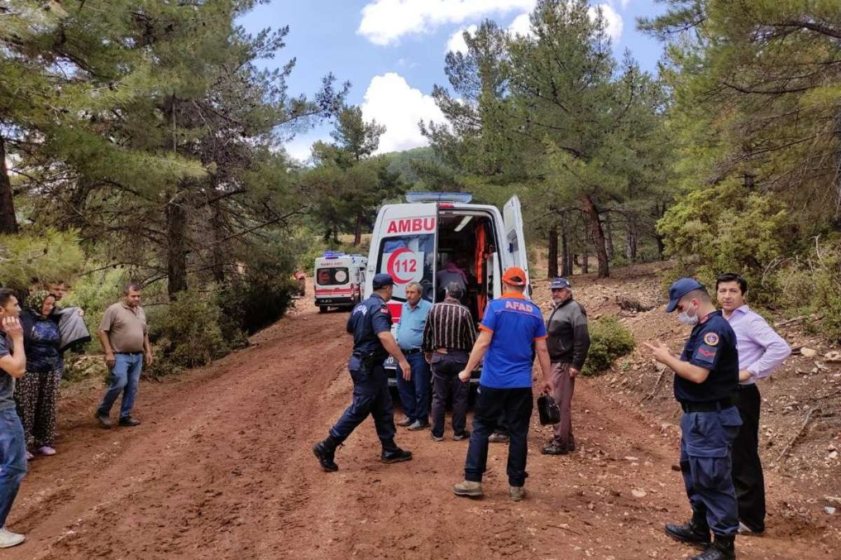 Tarım işçilerinin üzerine yıldırım düştü: 2'si ağır 6 yaralı